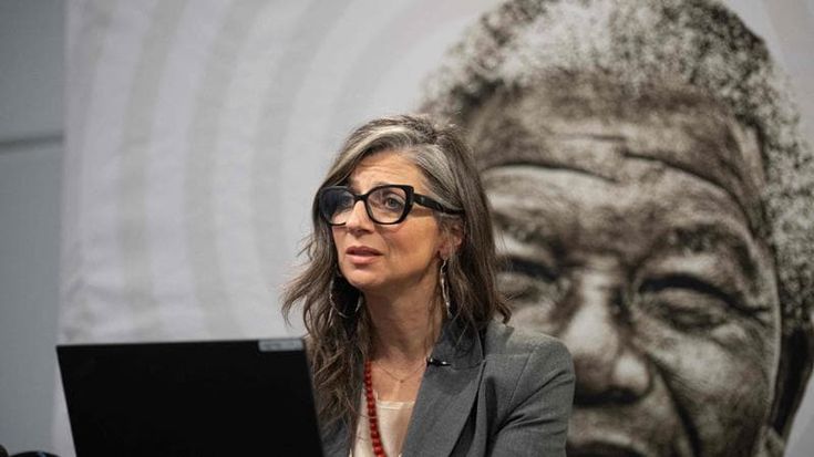 Cittadinanza onoraria a Francesca Albanese, a Torino il Consiglio comunale va al voto ma è polemica