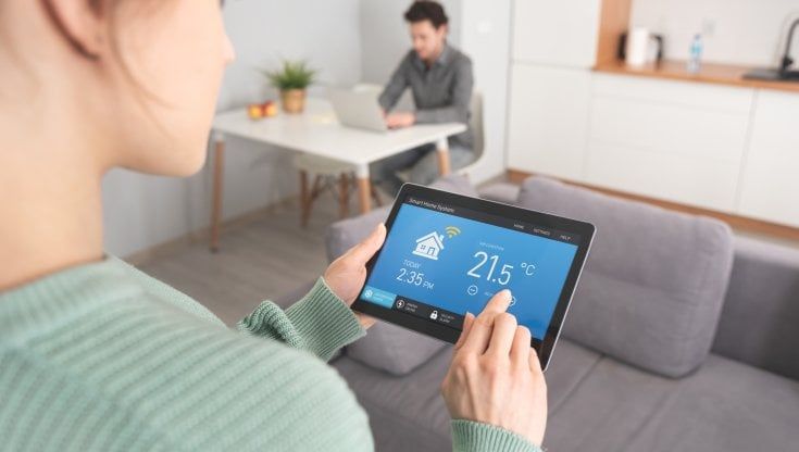 Consumi, domotica ed elettrodomestici smart permettono di risparmiare 200   euro in bolletta
