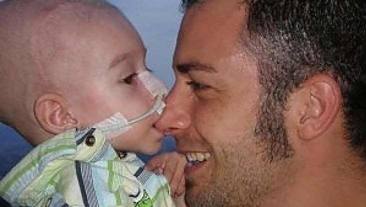 Lorenzo morì di tumore a 5 anni, il papà: "La decisione dei giudici di Taranto di continuare a indagare sulle responsabilità dell'Ilva mi dà la forza per lottare"