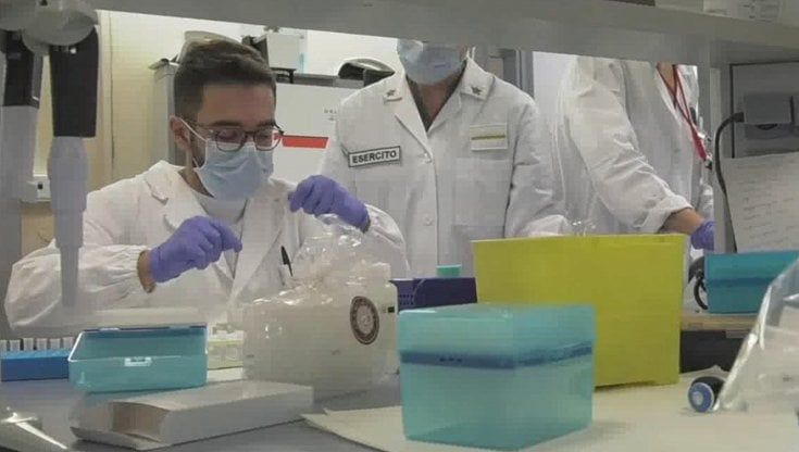 Vaccino Covid: meglio Londra, Mosca o Bruxelles?
