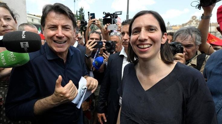 L’incontro al fotofinish tra Conte e Schlein: prove d’intesa alla manifestazione della Cgil