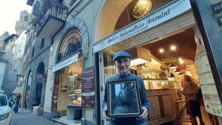 Quei giorni di angoscia tra i negozi di Santa Croce: “Siamo rinati dalle rovine”