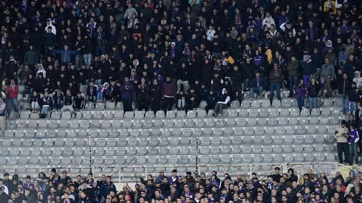 Fiorentina, curva Fiesole chiusa un turno per cori razzisti ma pena sospesa per un anno