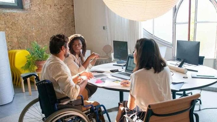 Disabilità, le nuove norme per l’inclusione lavorativa riducono il numero delle persone da assumere