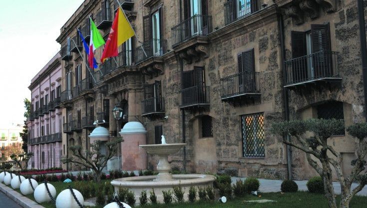 Sostegni anti-Covid, in Sicilia mezzo miliardo è rimasto nei cassetti della Regione