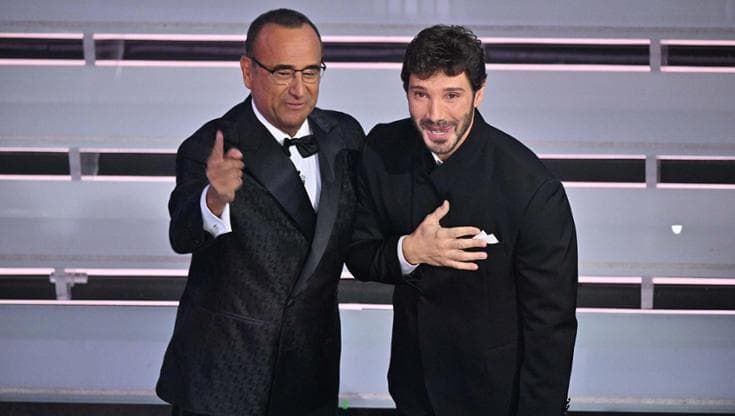 Chi è Stefano De Martino, dal sorriso scugnizzo a Sanremo: “Il mio primo pianto per Troisi”