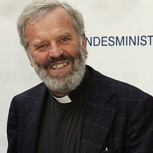 Sporschill: "Quel no di Martini alla Chiesa dei dogmi, cos&igrave; accoglieva anche i divorziati"