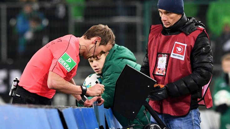 Hanno spento il Var, fine delle certezze sul calcio trasparente