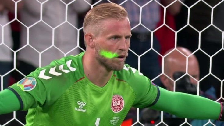 Laser e cori: l'Uefa apre procedimento contro l'Inghilterra