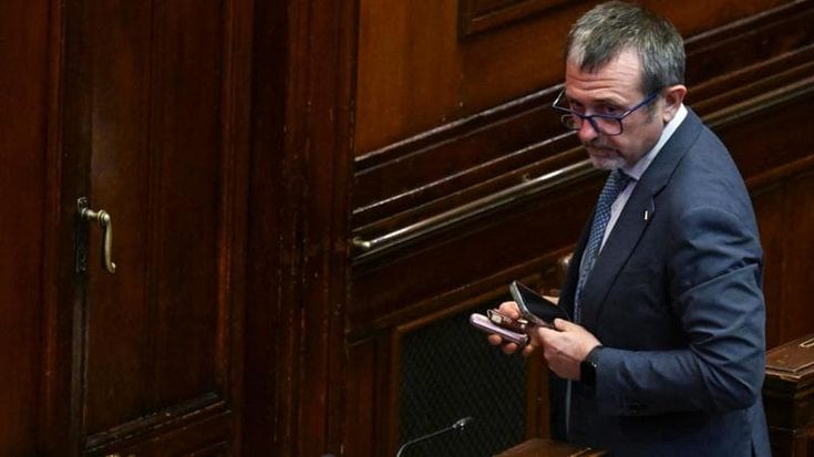 Chat Delmastro, la giunta valuta il ricorso