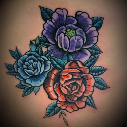 "Copri l'odio", i tatuaggi razzisti che si trasformano in fiori e paesaggi. L'idea di due tatuatori Usa