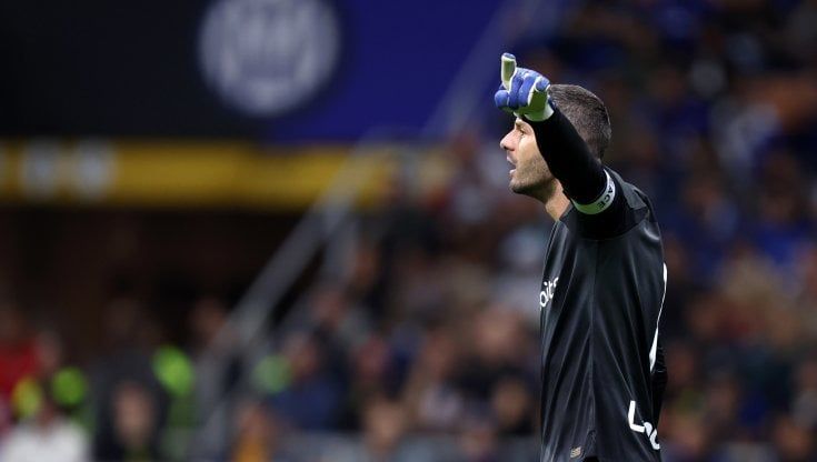 Inter, contro il Sassuolo Handanovic in porta: Onana torna in panchina. La scelta politica di Inzaghi