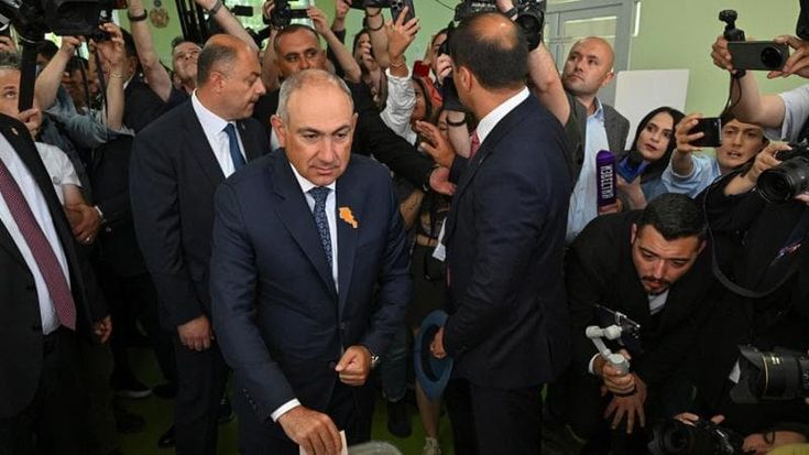 In Armenia, dove oggi alle urne si gioca la partita tra Russia ed Europa