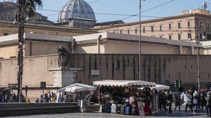 Giubileo senza sosta, non si farà il parcheggio di piazza Risorgimento
