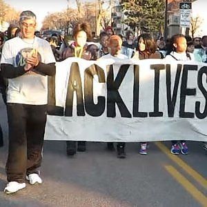 Minneapolis, tensione e proteste per l'afroamericano ferito da agente. Sindaco chiede inchiesta federale