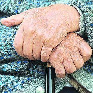 La morte solitaria di Maria Carmela, la professoressa che diventò invisibile