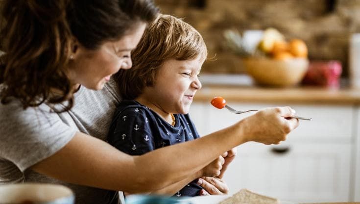 Per bambini e adolescenti saltare i pasti aumenta il rischio di soffrire di obesità