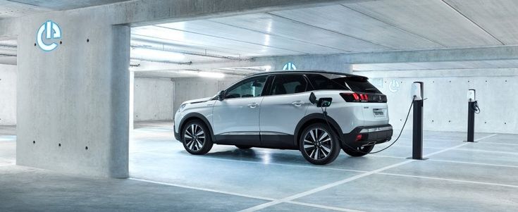 Magia Peugeot 3008 GT Hybrid4: 300 cavalli ed emissioni da record