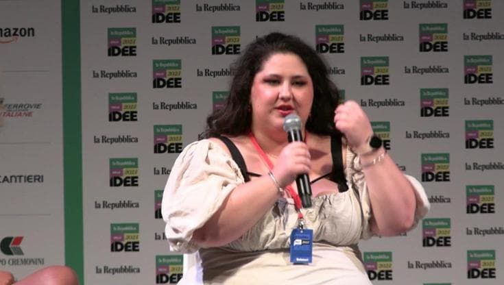 Repubblica delle Idee 2023, l'attivista Dalila Bagnuli: "Non devo educare nessuno ma anche se grassa merito rispetto"