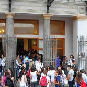Ingorgo tra scrutini e maturit&agrave;, cambia il calendario scolastico