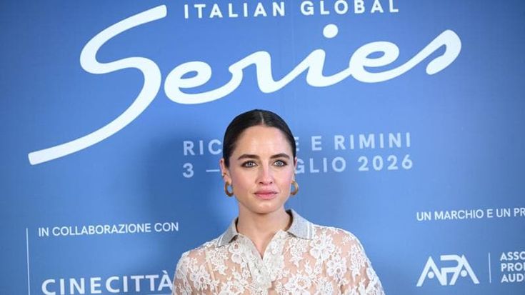 Star Trek, Can Yaman, 30 anni di Un posto al sole: Italian global series, la festa delle serie tv