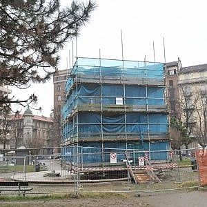Torino, sarà spostata l'opera d'arte pericolante di piazza Benefica