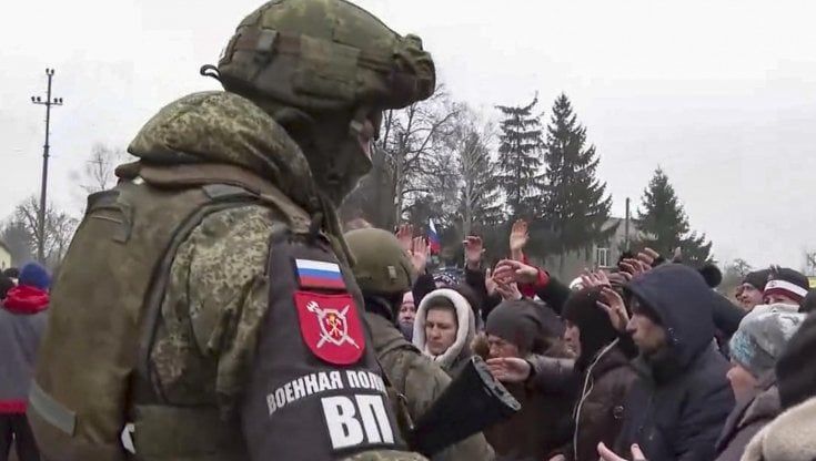 La “missione ideologica” nel Donbass occupato: Mosca manda i rieducatori