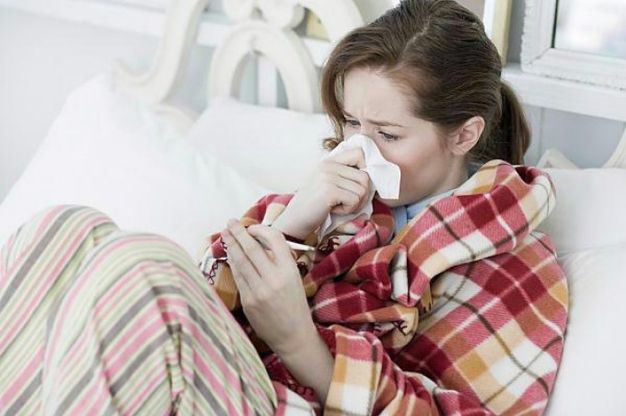 Influenza, quasi 800.000 casi. Atteso il picco dopo l'Epifania