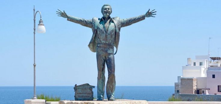 "Meraviglioso Modugno", Polignano a Mare festeggia il suo Domenico