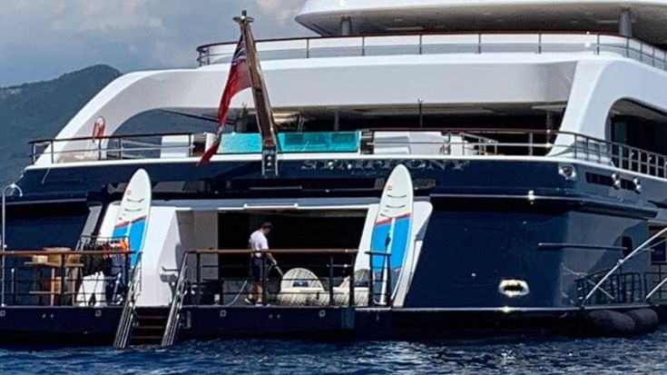 A Portofino Bernard Arnault con il suo Symphony