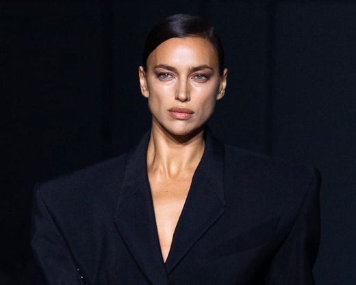 Vita, carriera e amori di Irina Shayk, la top model che co-condurrà la terza serata di Sanremo