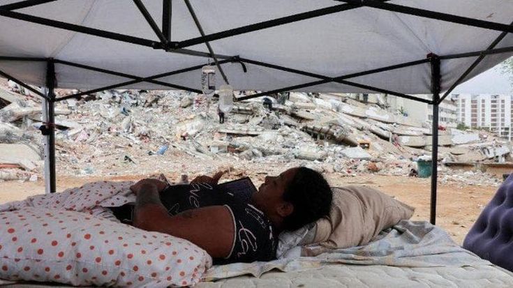 Venezuela, in molti vivono per strada, al collasso la distribuzione dell’acqua e il sistema-rifiuti