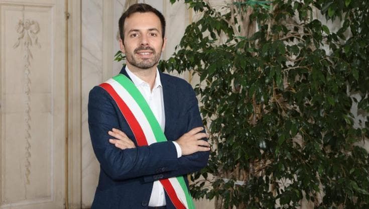 Auto rubata a cena con gli amici, il sindaco di Campi Bisenzio insegue e fa catturare i ladri