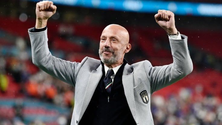 Cessione Sampdoria, l'attesa dello sceicco, le paure dei tifosi e il Grande Sogno di Vialli. Il Cda: "Non ci dimettiamo per senso di responsabilità"