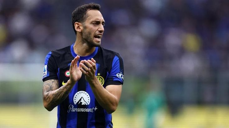 Inter, per Calhanoglu risentimento all’adduttore: quali gare salterà e quando tornerà a disposizione di Inzaghi