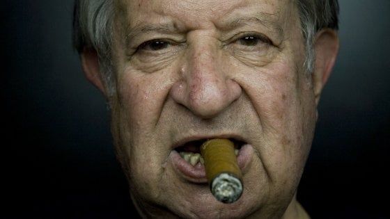 Tinto Brass ricoverato a Roma, non è in pericolo di vita