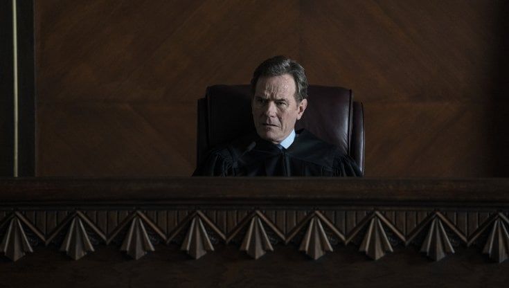 'Your honor': il giudice Bryan Cranston mente per salvare il figlio