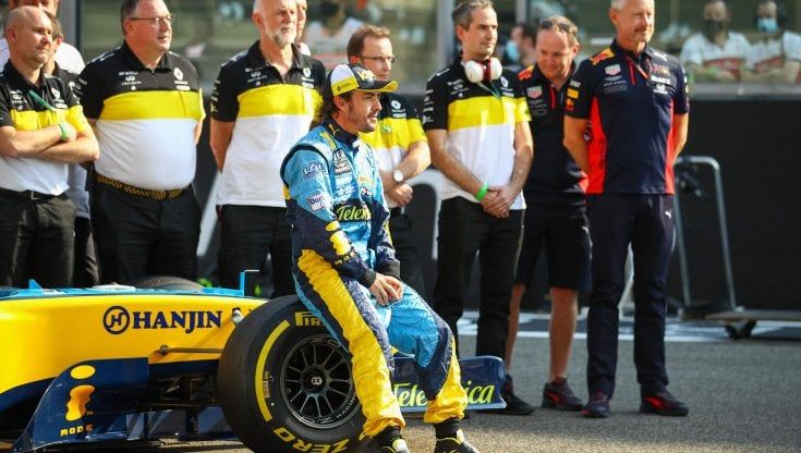 F1, Abu Dhabi: Alonso non ha perso la mano, è il più veloce nei test