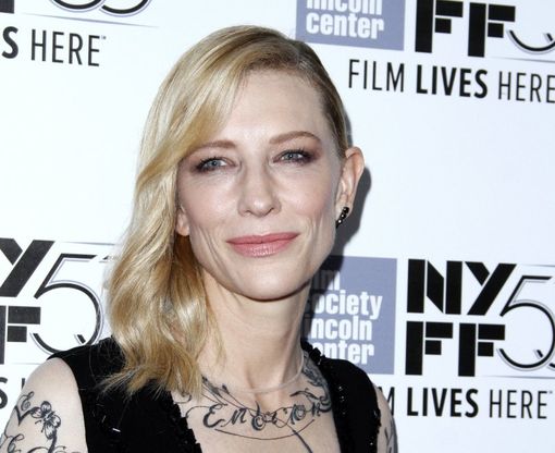 Cate Blanchett tutta tatuata: ma è solo un abito