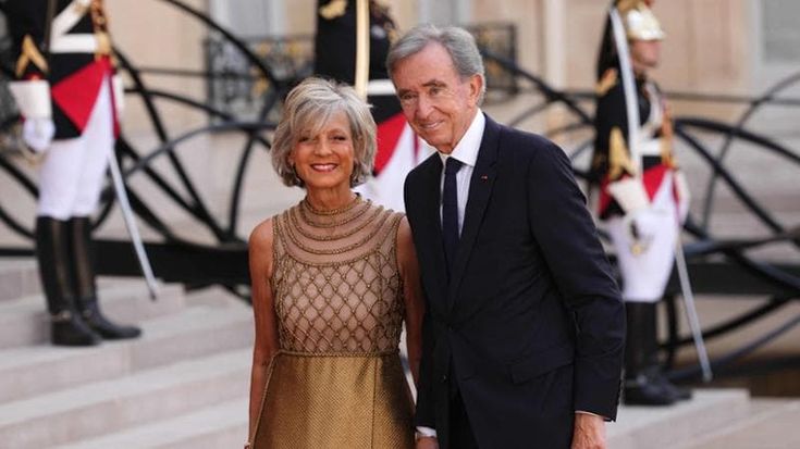 Il Fisco bussa ad Arnault: accertamento da 22 milioni di euro sulla holding che controlla Lvmh