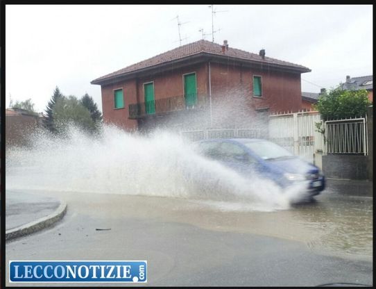 Nuova ondata di maltempo, allagamenti e frane a Lecco