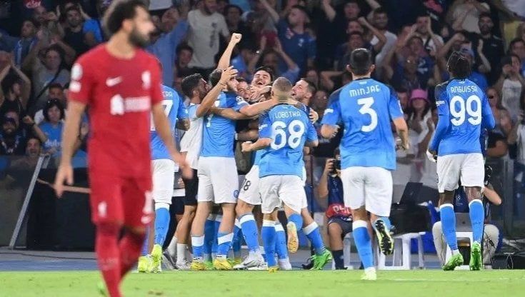 Napoli, al Maradona solo vittorie: 4 su 4 l’impresa è possibile