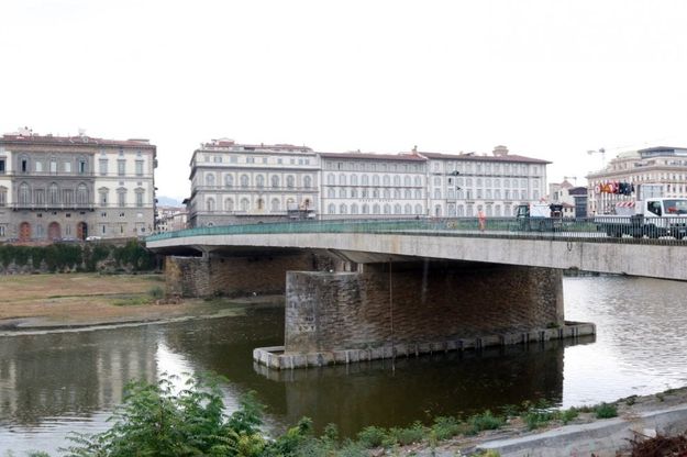 Firenze, riaperto il  ponte Vespucci 