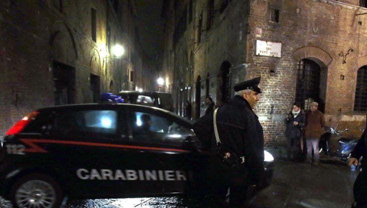 David Rossi, i Ris: “C’erano due persone nel vicolo la notte della sua morte”