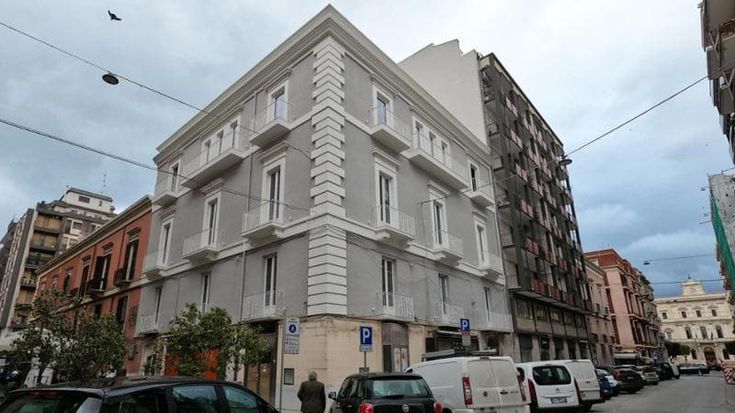 A Bari apre il Bra, l’hotel di lusso nel cuore dello shopping: così fra grandi brand e food cambia via Argiro