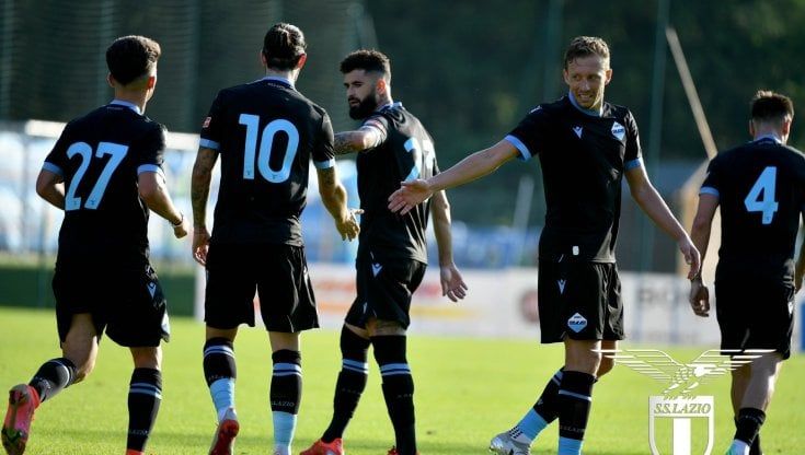 Amichevoli: la Lazio ne fa 11, in gol Hysaj. La Fiorentina vince 7-1 alla prima uscita