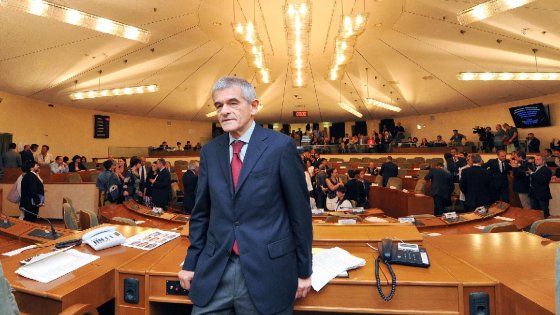Tagliati 11 milioni agli stipendi dei consiglieri regionali