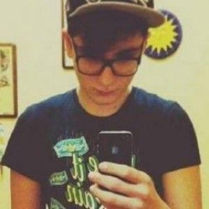 Lutto a Marano per i due ragazzi morti, in tremila ai funerali di Salvatore: "Sarai sempre un eroe"