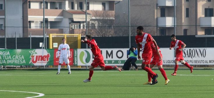 Serie D, il Mantova batte la Caronnese 1-2 e rimane in vetta