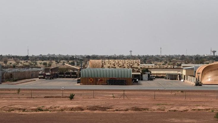 Niger, spari all’aeroporto di Niamey. La Difesa: “Tentato ammutinamento di militari in una base”